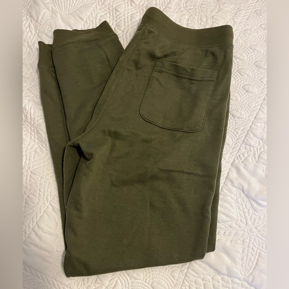 Weatherproof Men's Olive Tapered Joggers - Picture 4 of 5